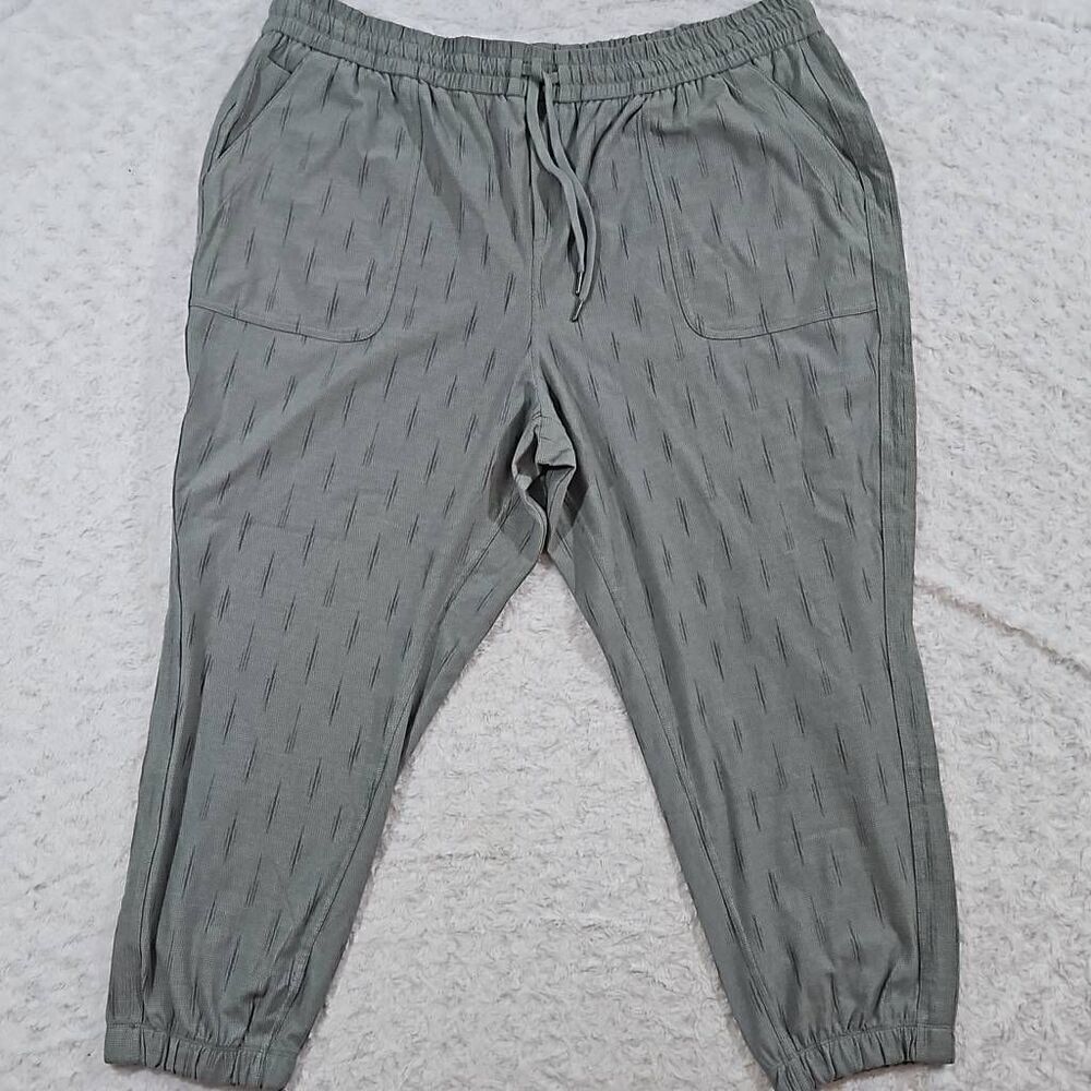 Athleta Womens Size 26 Farallon Printed Jogger Spliced Magic Metropolis Grey